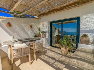 Terrasse mit Sonnendach