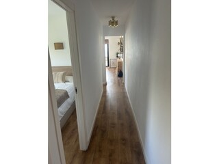 Korridor mit Blick auf Eingang Schlafzimmer