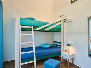 Villa Esther - Cozy Bedroom with Bunk Beds
