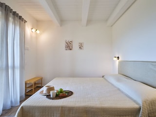 Villa Esther – Double bedroom with air conditioning