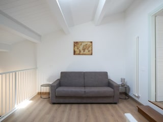 Villa Esther - Double Sofa Bed
