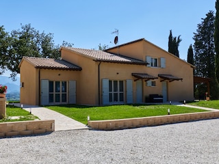 Villa Esther - Private Villa entrance