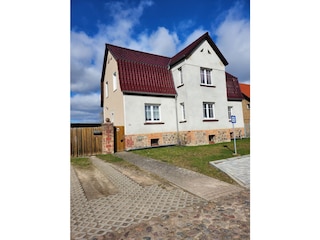 Straßenansicht