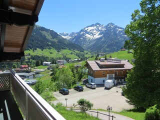 Aussicht vom Balkon Widderstein
