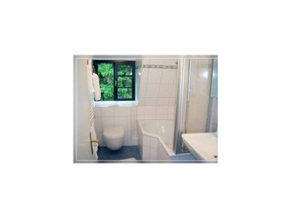 Bad_mit_Badewanne