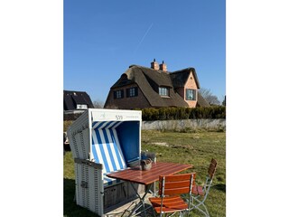 Strandkorb im Garten
