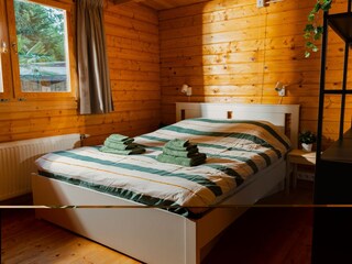 Hauptschlafzimmer mit Doppelbett