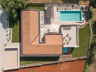 Villa Tar Outdoor Recording 16