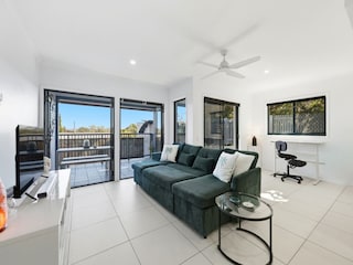 Apartment Broadbeach Features 13