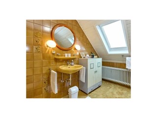 Ferienwohnung Kesten Badezimmer 16