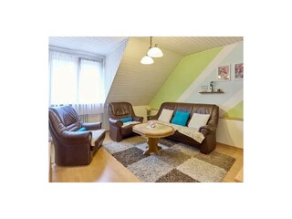 Ferienwohnung Kesten Wohnzimmer 7