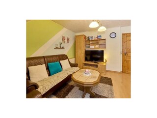 Ferienwohnung Kesten Wohnzimmer 6