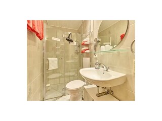 Ferienwohnung Kesten Badezimmer 14