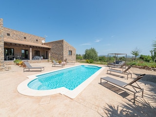 Villa Artà Outdoor Recording 3