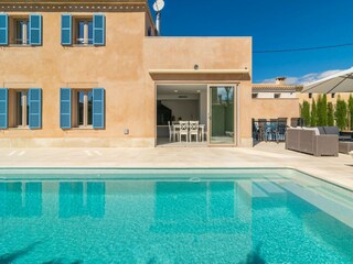 Villa Sineu Outdoor Recording 3