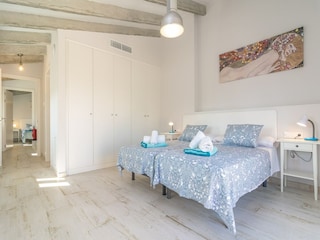 Villa Sineu Outdoor Recording 40