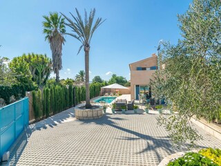 Villa Sineu Outdoor Recording 48