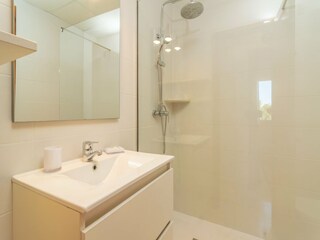 Apartment Arenal d'en Castell Ausstattung 29