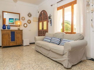 Holiday house Cala Llombards Features 13