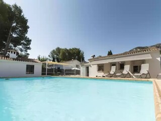 Villa La Drova Outdoor Recording 7