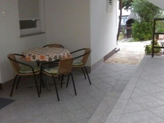 Apartment Povljana Außenaufnahme 2