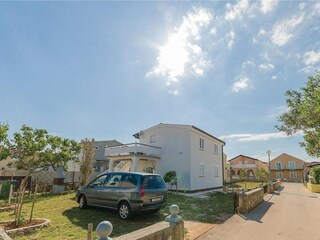 Apartment Povljana Außenaufnahme 3