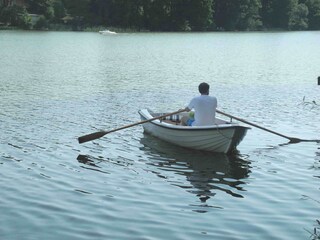 rowing boat - included