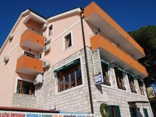 Appartement Baošići Buitenaudio-opname 15