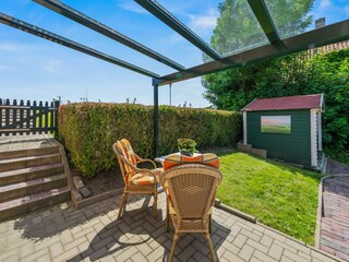 Eigene Terrasse mit Blick ins Grüne
