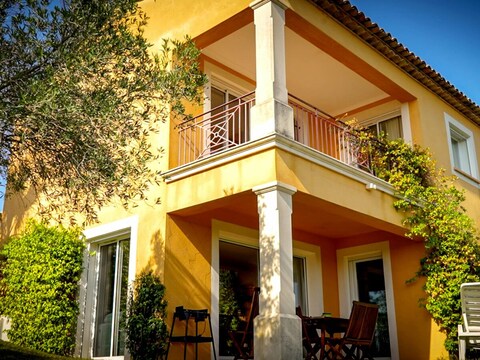 Ferienhaus Golfresort in Mazamet mit Pool