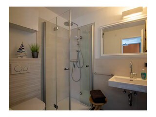 Dusche und WC