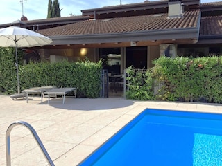 VERANDA + POOL