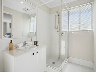 Apartment Welt Features 13