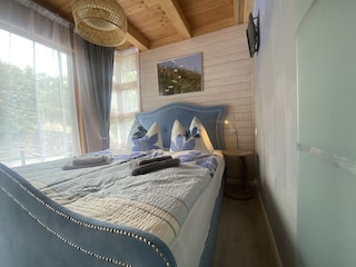 Queensize Bett