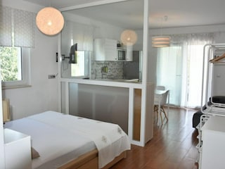 Apartment Orebic Features 8
