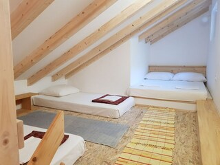 Apartment Potomje Features 4