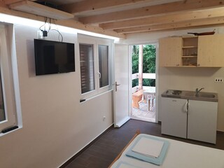 Apartment Potomje Features 6