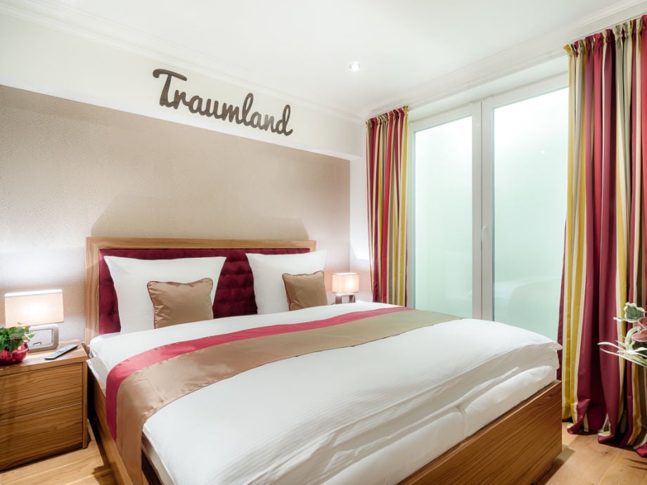 Stylische 4-Zi-Ferienwohnung \ Stylische 4-Zi-Ferienwohnung \
