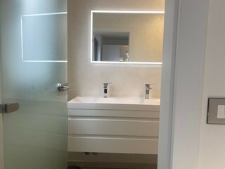 Badezimmer 2