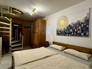 Schlafzimmer UG