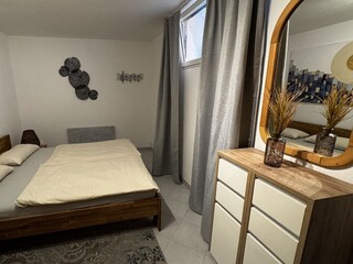 Schlafzimmer UG