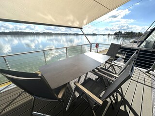 Terrasse im 1. OG