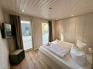 Schlafzimmer 2