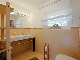 Separates WC...