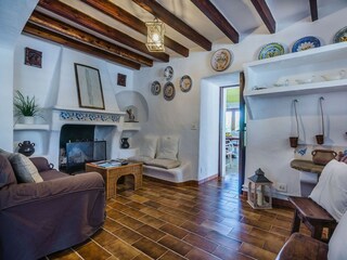 Cottage Pollensa Features 20