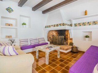 Cottage Pollensa Features 19