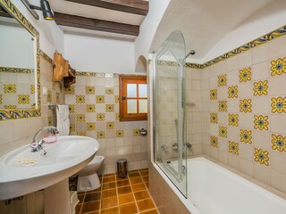 Cottage Pollensa Features 28