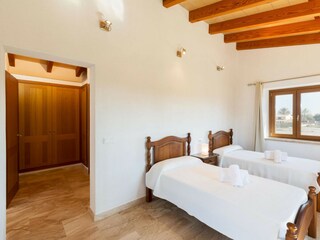 Cottage Lloseta Features 16