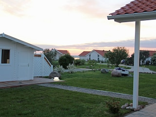 Blick von der Terrasse zum Wasser