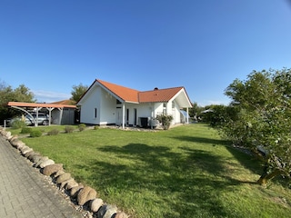 Haus und Carport